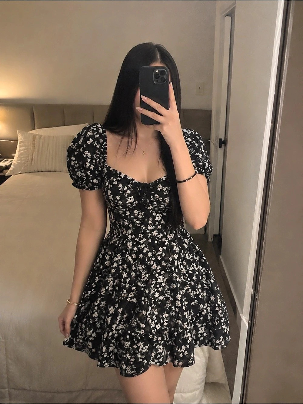 Love Tree Floral Mini Dress in Black & White Size Small Like New